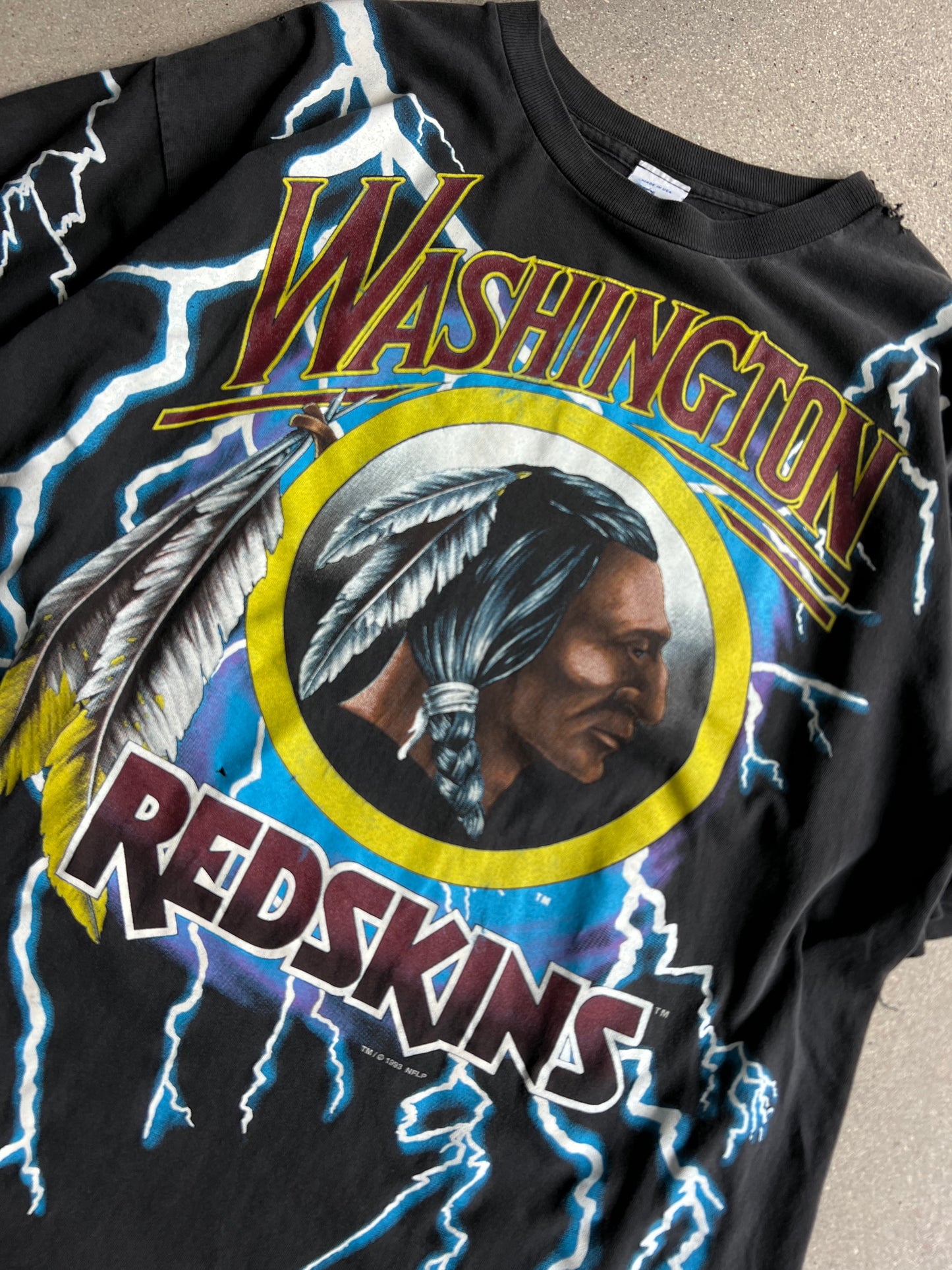 Vintage 90s Salem NFL Washington Redskins Lightning Tee - L