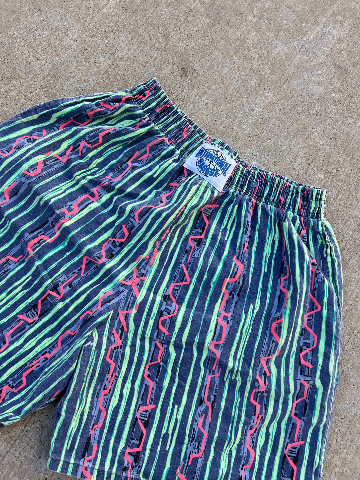 Vintage International Baggyz Shorts - L
