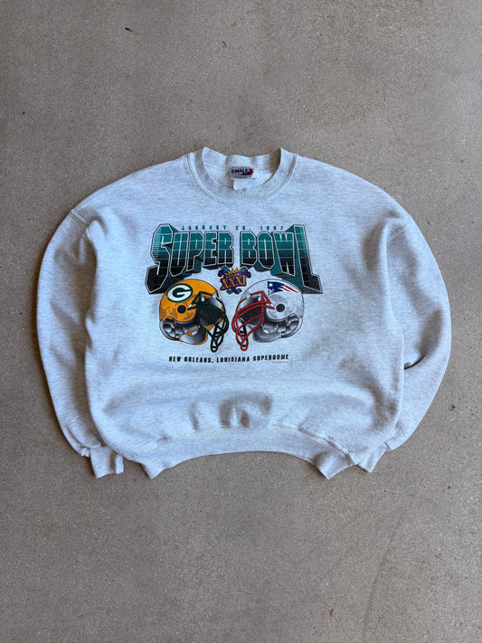 Vintage Packers vs Patriots Helmet Crewneck - L