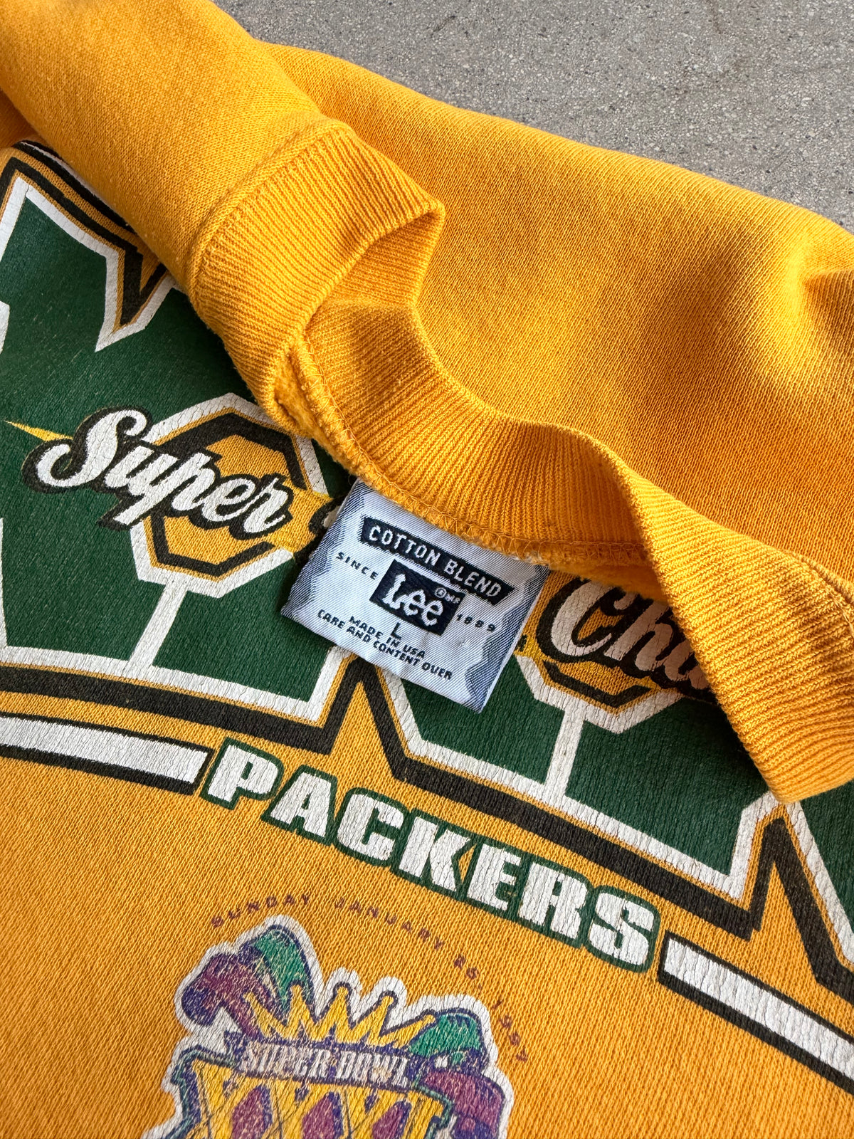 Vintage 1996 Super Bowl Yellow Crewneck - L