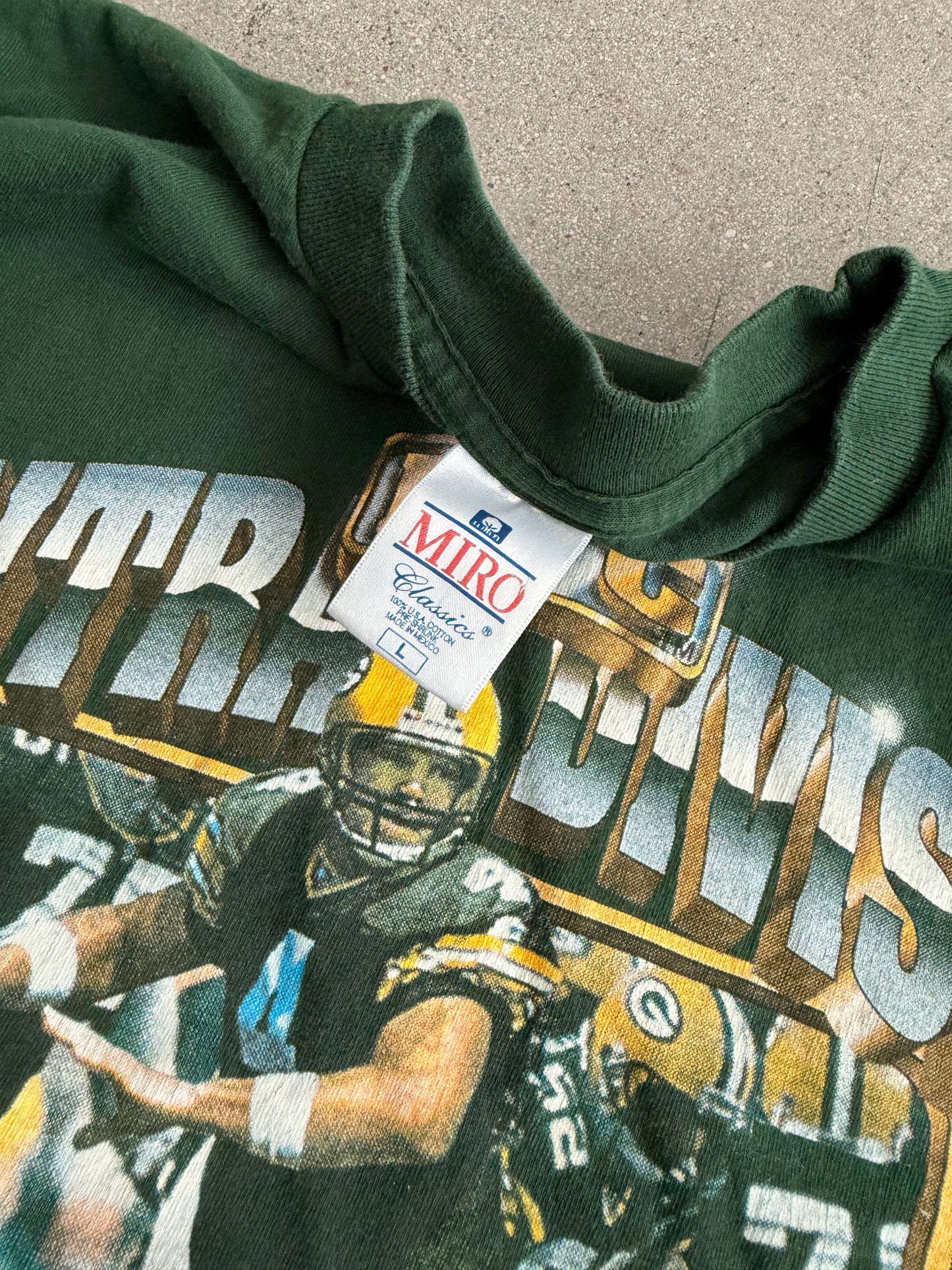 Vintage NFC Champions Team Graphic Tee - L